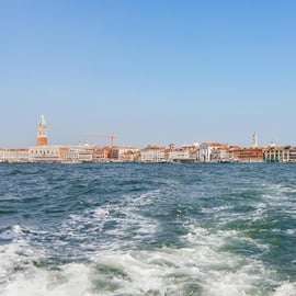 Excursion Murano et Burano en bateau privé, petit groupe