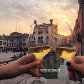 Venise : Visite à pied au coucher du soleil avec dégustations de mets et de vins