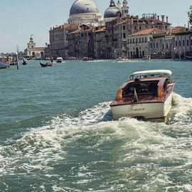 Visite verrerie de Murano en bateau-taxi et soufflage