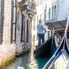 Promenade en gondole partagée à Venise, San Marco et Salute