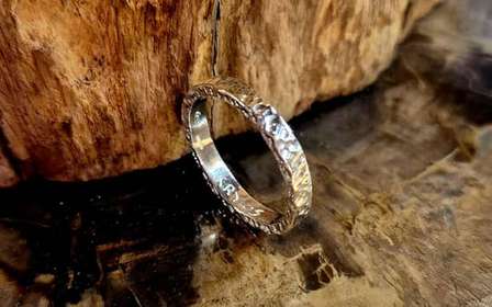 Atelier d'orfèvrerie : créez votre propre bague en argent sterling