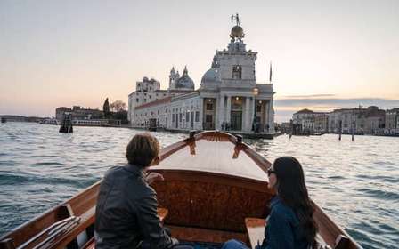 Visite privée romantique de Venise en bateau historique