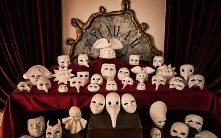 Atelier de masques vénitiens en papier mâché