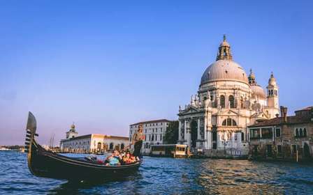 VENISE : Tour en gondole avec guide local
