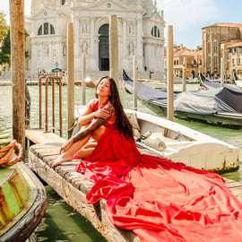 Séance photo à Venise en robe fluide, avec vidéo