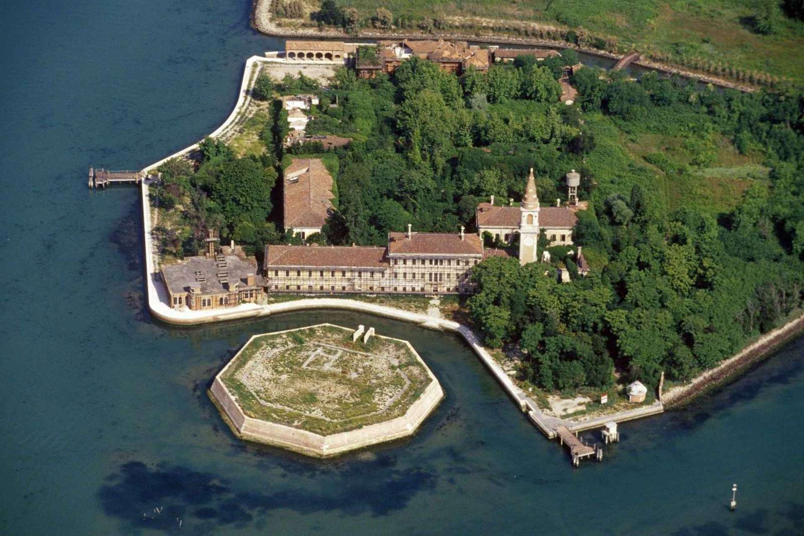 Excursion privée à l'île de Poveglia depuis Venise