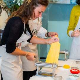 Cours de cuisine pâtes et tiramisu à Venise, chef local