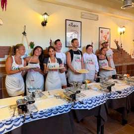 Cours de cuisine pâtes et tiramisu à Venise, chef local