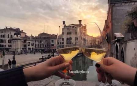 Venise : Visite à pied au coucher du soleil avec dégustations de mets et de vins
