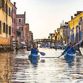 Venise : Excursion en kayak au coucher du soleil dans les canaux
