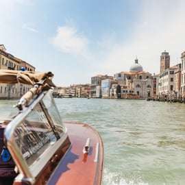 Bateau-taxi de l'aéroport Marco Polo : transfert partagé