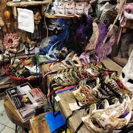 Atelier de masques de carnaval à Venise, prisons du palais