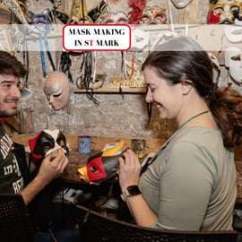 Venise : Cours de décoration de masques sur la place Saint-Marc
