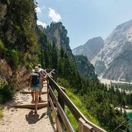 Au départ de Venise : Excursion d'une journée dans les Dolomites et le lac de Braies en minibus