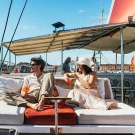 Venise : Croisière en catamaran sur la lagune avec musique et boissons