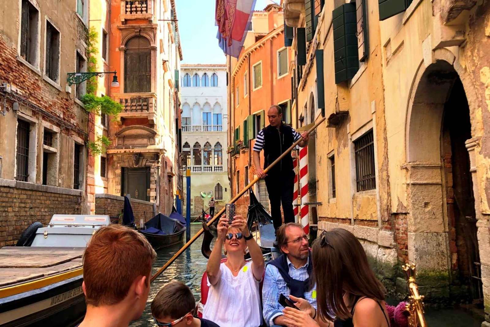 Visite pied à pied de Venise et promenade en gondole combinées