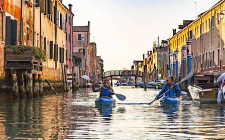 Venise : Excursion en kayak au coucher du soleil dans les canaux