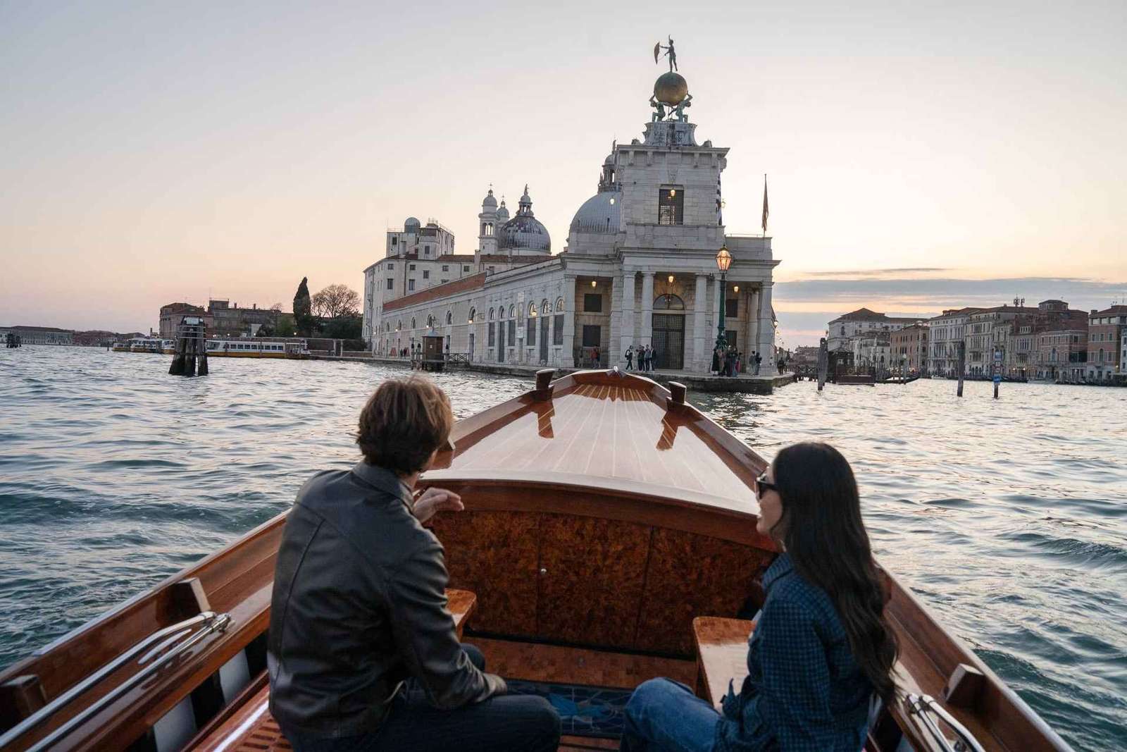 Visite privée romantique de Venise en bateau historique