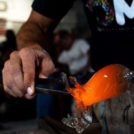 Spectacle de soufflage de verre Visite de l'usine et de la salle d'exposition de verre de Murano OMG